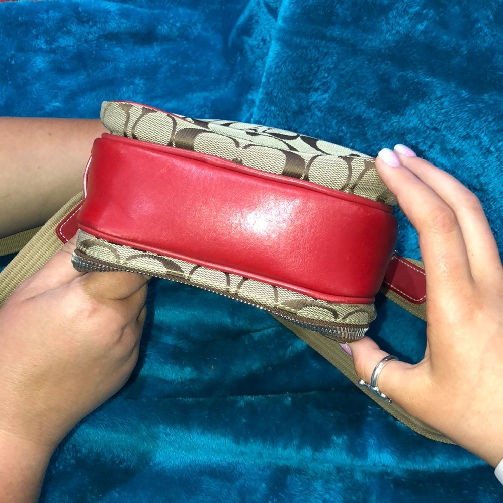 Brown and tan and red crossbody coach bag - Picture 6 of 7